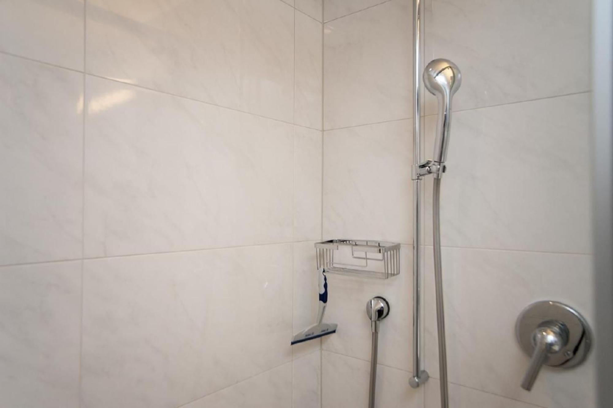 Chesa Quadrella Apartment ปอนเตรสซีนา ภายนอก รูปภาพ